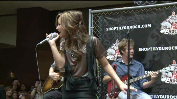 Demi Lovato  Live at Glendale Galleria  in LA for Cambio in HD 04945 - Demilush - Live at Glendale Galleria in LA for Cambio Part oo9