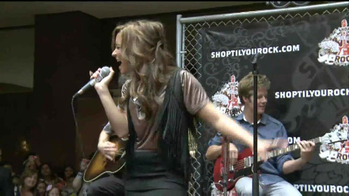 Demi Lovato  Live at Glendale Galleria  in LA for Cambio in HD 04955 - Demilush - Live at Glendale Galleria in LA for Cambio Part oo9