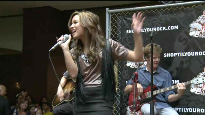 Demi Lovato  Live at Glendale Galleria  in LA for Cambio in HD 04969