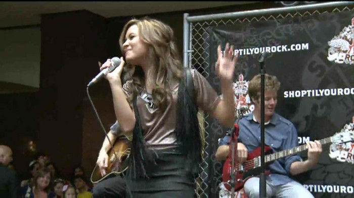 Demi Lovato  Live at Glendale Galleria  in LA for Cambio in HD 04972