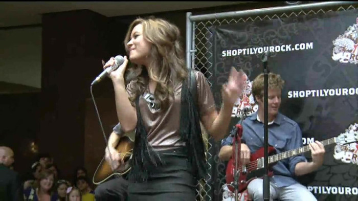 Demi Lovato  Live at Glendale Galleria  in LA for Cambio in HD 04975