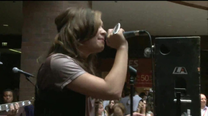 Demi Lovato  Live at Glendale Galleria  in LA for Cambio in HD 05099