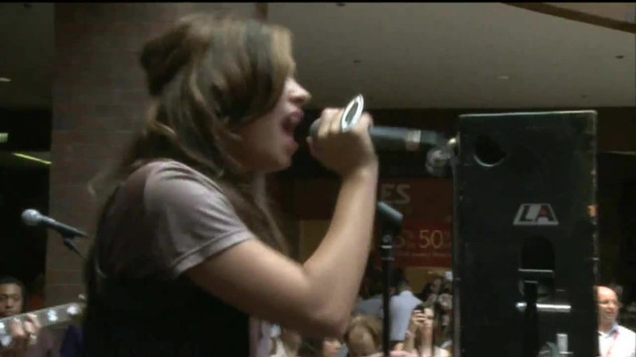 Demi Lovato  Live at Glendale Galleria  in LA for Cambio in HD 05106
