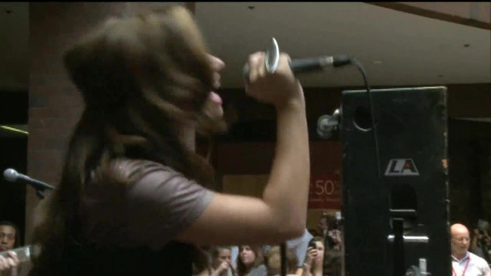 Demi Lovato  Live at Glendale Galleria  in LA for Cambio in HD 05126