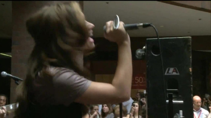 Demi Lovato  Live at Glendale Galleria  in LA for Cambio in HD 05127