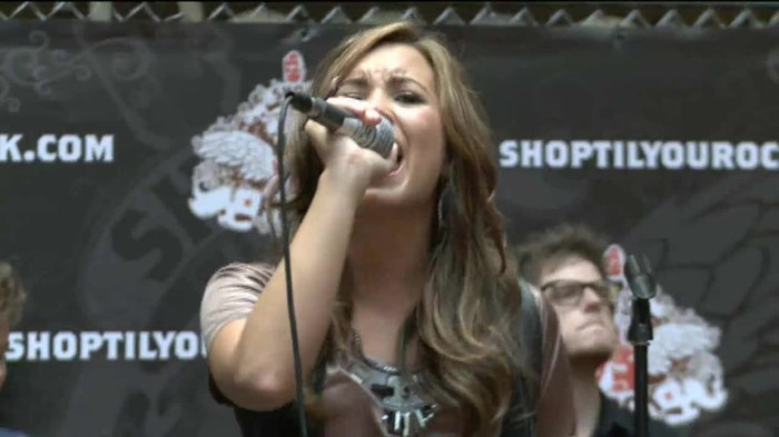 Demi Lovato  Live at Glendale Galleria  in LA for Cambio in HD 05146 - Demilush - Live at Glendale Galleria in LA for Cambio Part o10