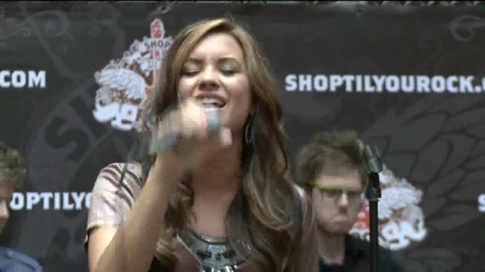 Demi Lovato  Live at Glendale Galleria  in LA for Cambio in HD 05178