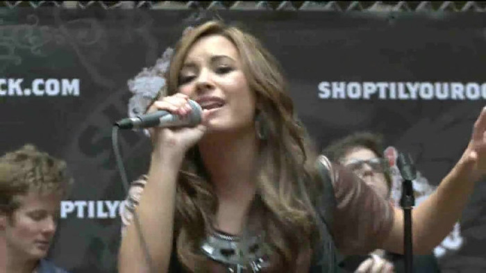 Demi Lovato  Live at Glendale Galleria  in LA for Cambio in HD 05204