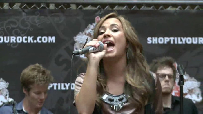 Demi Lovato  Live at Glendale Galleria  in LA for Cambio in HD 05249