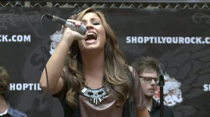 Demi Lovato  Live at Glendale Galleria  in LA for Cambio in HD 05294