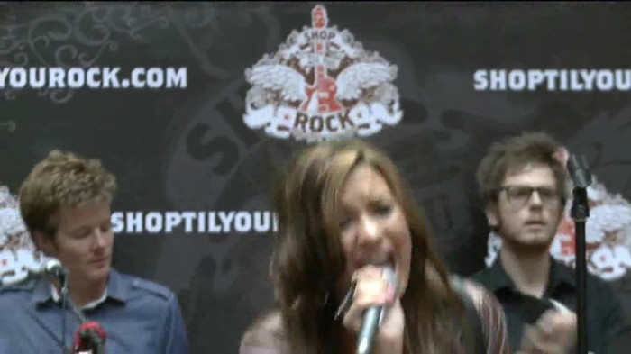 Demi Lovato  Live at Glendale Galleria  in LA for Cambio in HD 05334