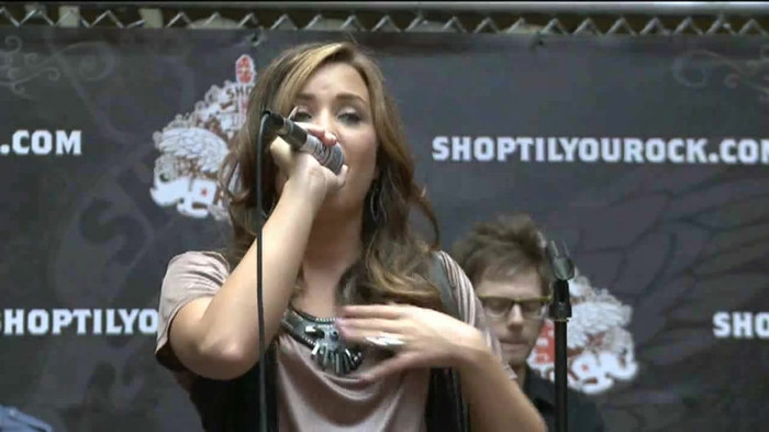 Demi Lovato  Live at Glendale Galleria  in LA for Cambio in HD 05443 - Demilush - Live at Glendale Galleria in LA for Cambio Part o10