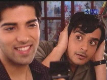 Alekh & Ranveer in Love [15]