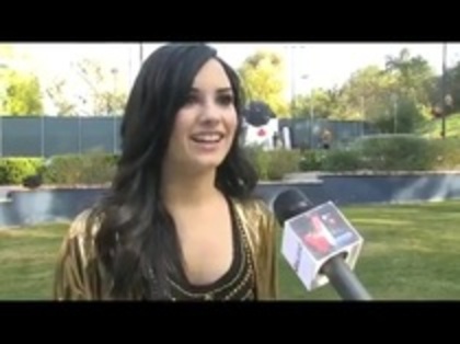 Voto Latino _ Behind the Scenes with Demi Lovato (491) - Demilush - Voto Latino Behind the Scenes with Demi Lovato Part oo2
