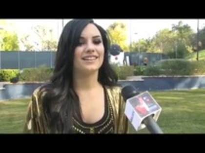 Voto Latino _ Behind the Scenes with Demi Lovato (499) - Demilush - Voto Latino Behind the Scenes with Demi Lovato Part oo2