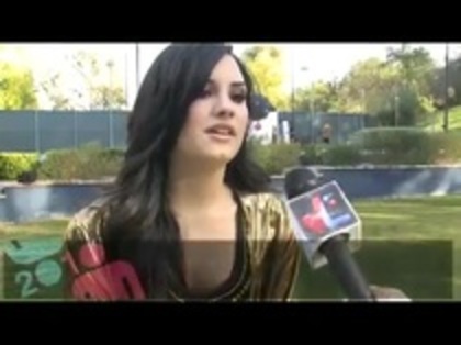Voto Latino _ Behind the Scenes with Demi Lovato (550) - Demilush - Voto Latino Behind the Scenes with Demi Lovato Part oo2