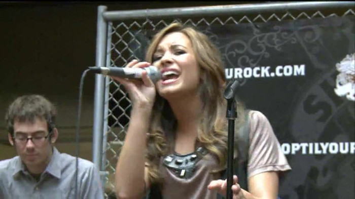 Demi Lovato  Live at Glendale Galleria  in LA for Cambio in HD 05893