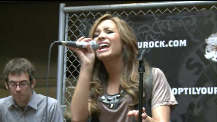 Demi Lovato  Live at Glendale Galleria  in LA for Cambio in HD 05894