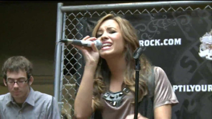 Demi Lovato  Live at Glendale Galleria  in LA for Cambio in HD 05896 - Demilush Live at Glendale Galleria in LA for Cambio Part o11