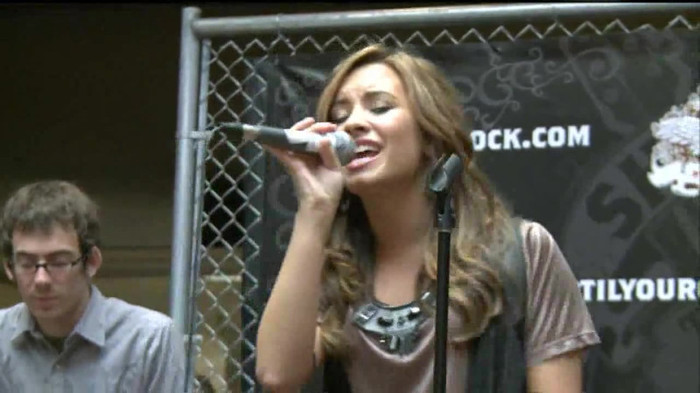 Demi Lovato  Live at Glendale Galleria  in LA for Cambio in HD 05899 - Demilush Live at Glendale Galleria in LA for Cambio Part o11