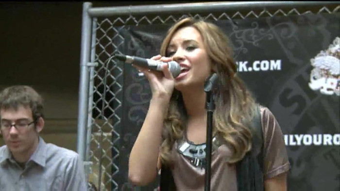 Demi Lovato  Live at Glendale Galleria  in LA for Cambio in HD 05902 - Demilush Live at Glendale Galleria in LA for Cambio Part o11