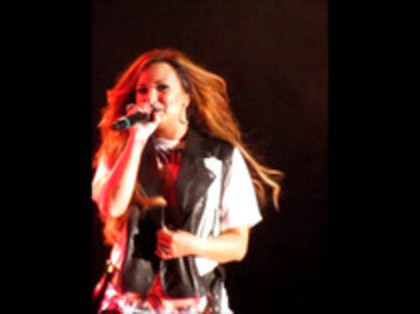Demi Lovato - Moves Like Jagger (89) - Demilush - Moves Like Jagger Strawberry Festival oo1