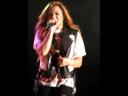 Demi Lovato - Moves Like Jagger (91) - Demilush - Moves Like Jagger Strawberry Festival oo1