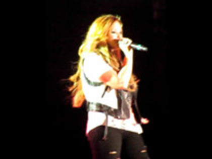 Demi Lovato - Moves Like Jagger (1) - Demilush - Moves Like Jagger Strawberry Festival oo1