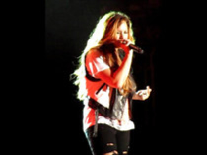 Demi Lovato - Moves Like Jagger (25) - Demilush - Moves Like Jagger Strawberry Festival oo1