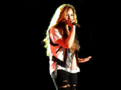 Demi Lovato - Moves Like Jagger (40) - Demilush - Moves Like Jagger Strawberry Festival oo1