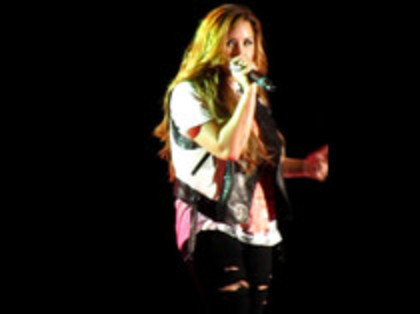 Demi Lovato - Moves Like Jagger (45)