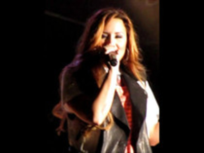 Demi Lovato - Moves Like Jagger (494) - Demilush - Moves Like Jagger Strawberry Festival oo2