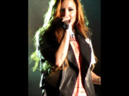 Demi Lovato - Moves Like Jagger (500) - Demilush - Moves Like Jagger Strawberry Festival oo2