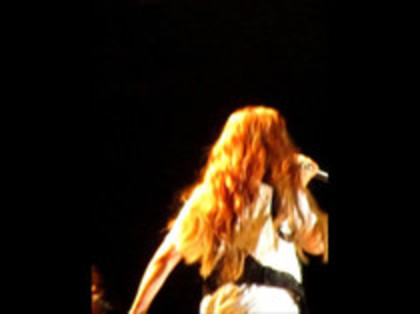 Demi Lovato - Moves Like Jagger (558)