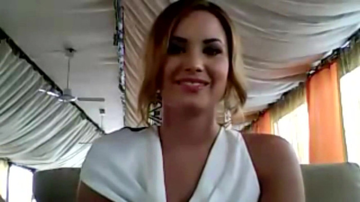 Demi Lovato - Message for her Italian Fans 022 - Demilush - Message for her Italian Fans