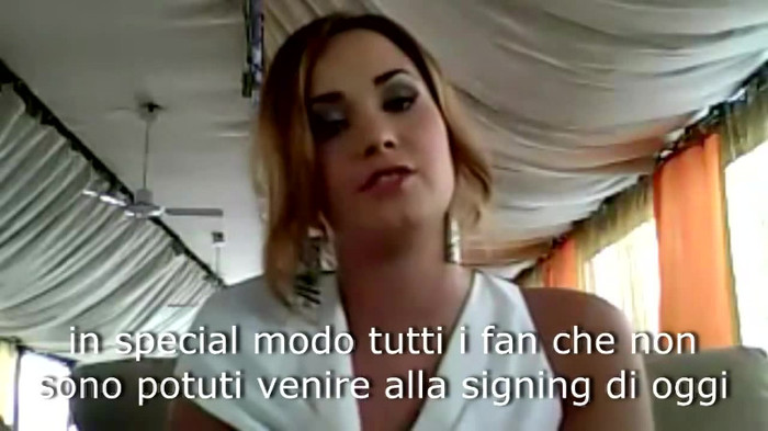 Demi Lovato - Message for her Italian Fans 518
