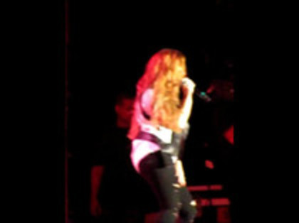 Demi Lovato - Moves Like Jagger (599)
