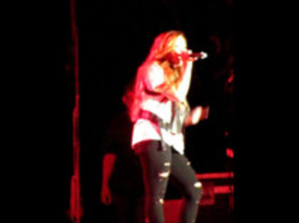 Demi Lovato - Moves Like Jagger (1024)