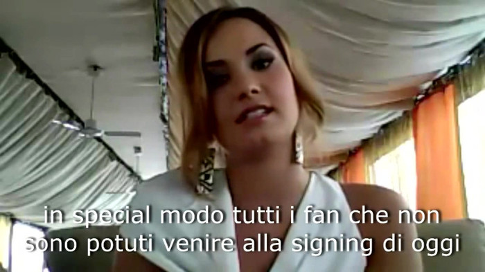 Demi Lovato - Message for her Italian Fans 489