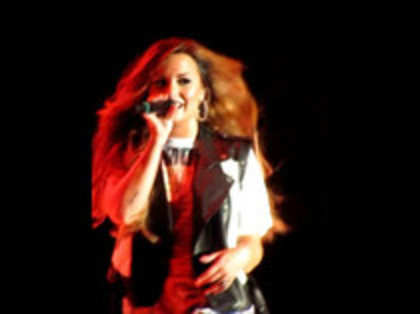 Demi Lovato - Moves Like Jagger (2410) - Demilush - Moves Like Jagger Strawberry Festival oo6