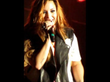 Demi Lovato - Moves Like Jagger (2474) - Demilush - Moves Like Jagger Strawberry Festival oo6