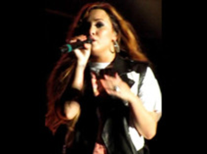 Demi Lovato - Moves Like Jagger (2425) - Demilush - Moves Like Jagger Strawberry Festival oo6