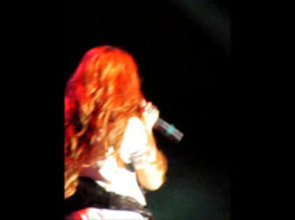 Demi Lovato - Moves Like Jagger (2501)