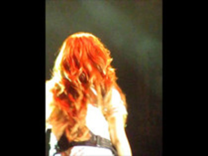 Demi Lovato - Moves Like Jagger (2505)