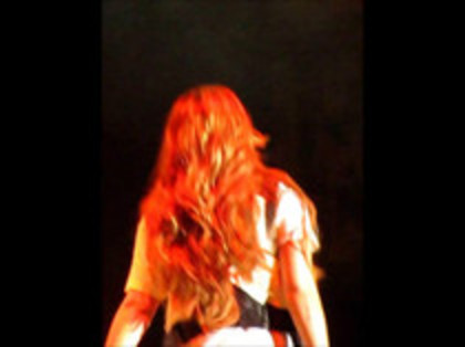 Demi Lovato - Moves Like Jagger (2507)