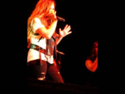 Demi Lovato - Moves Like Jagger (2896)