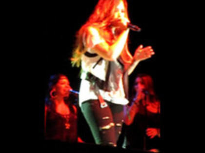 Demi Lovato - Moves Like Jagger (2923)