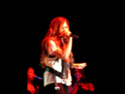 Demi Lovato - Moves Like Jagger (2934)