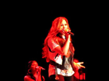 Demi Lovato - Moves Like Jagger (3361) - Demilush - Moves Like Jagger Strawberry Festival oo8