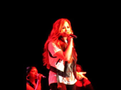 Demi Lovato - Moves Like Jagger (3363) - Demilush - Moves Like Jagger Strawberry Festival oo8